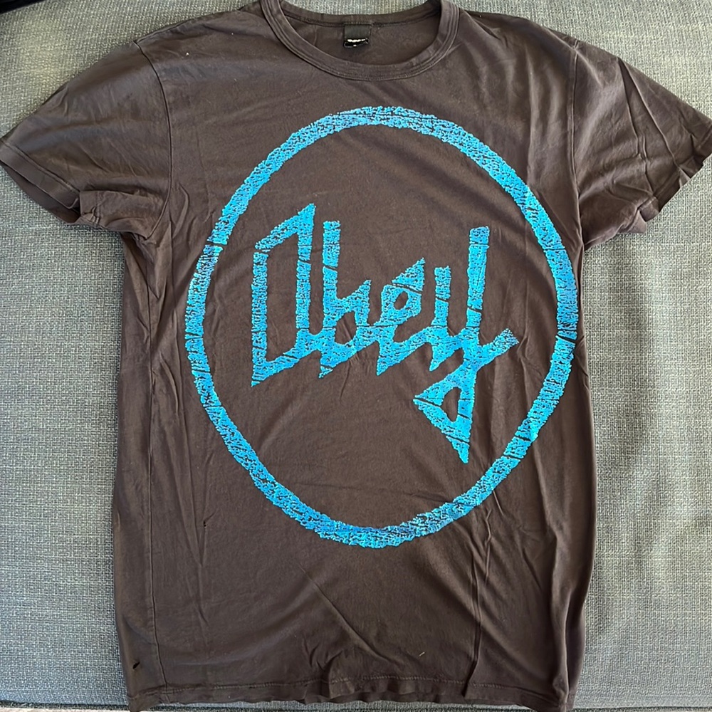 Obey graphic tshirt. Size small